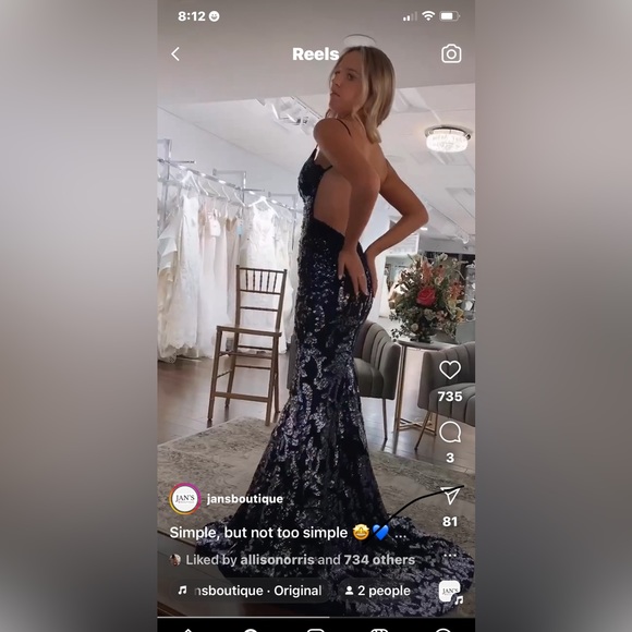 Beautiful prom dress - Picture 2 of 7